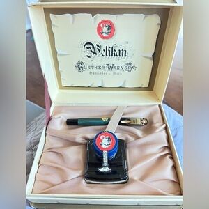 Traditional Pelikan Piston Fountain Pen M400 Green-Black 14K B-nib W Germany